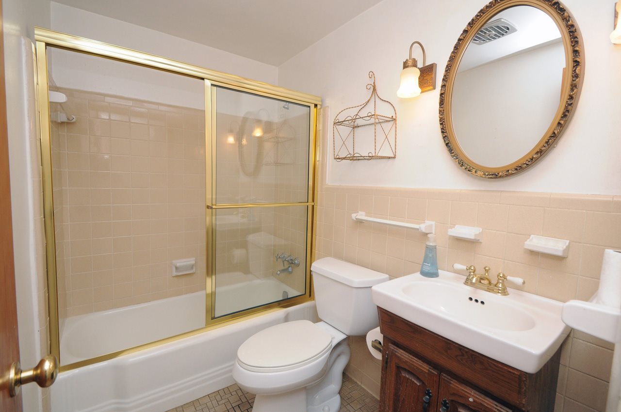 5323 Sea Isle Road Memphis, TN 38119 - Photo 11 of 24