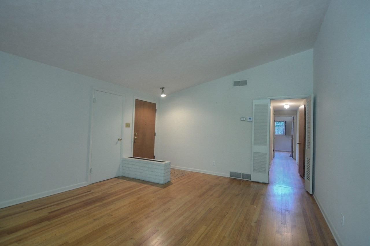 5323 Sea Isle Road Memphis, TN 38119 - Photo 7 of 24