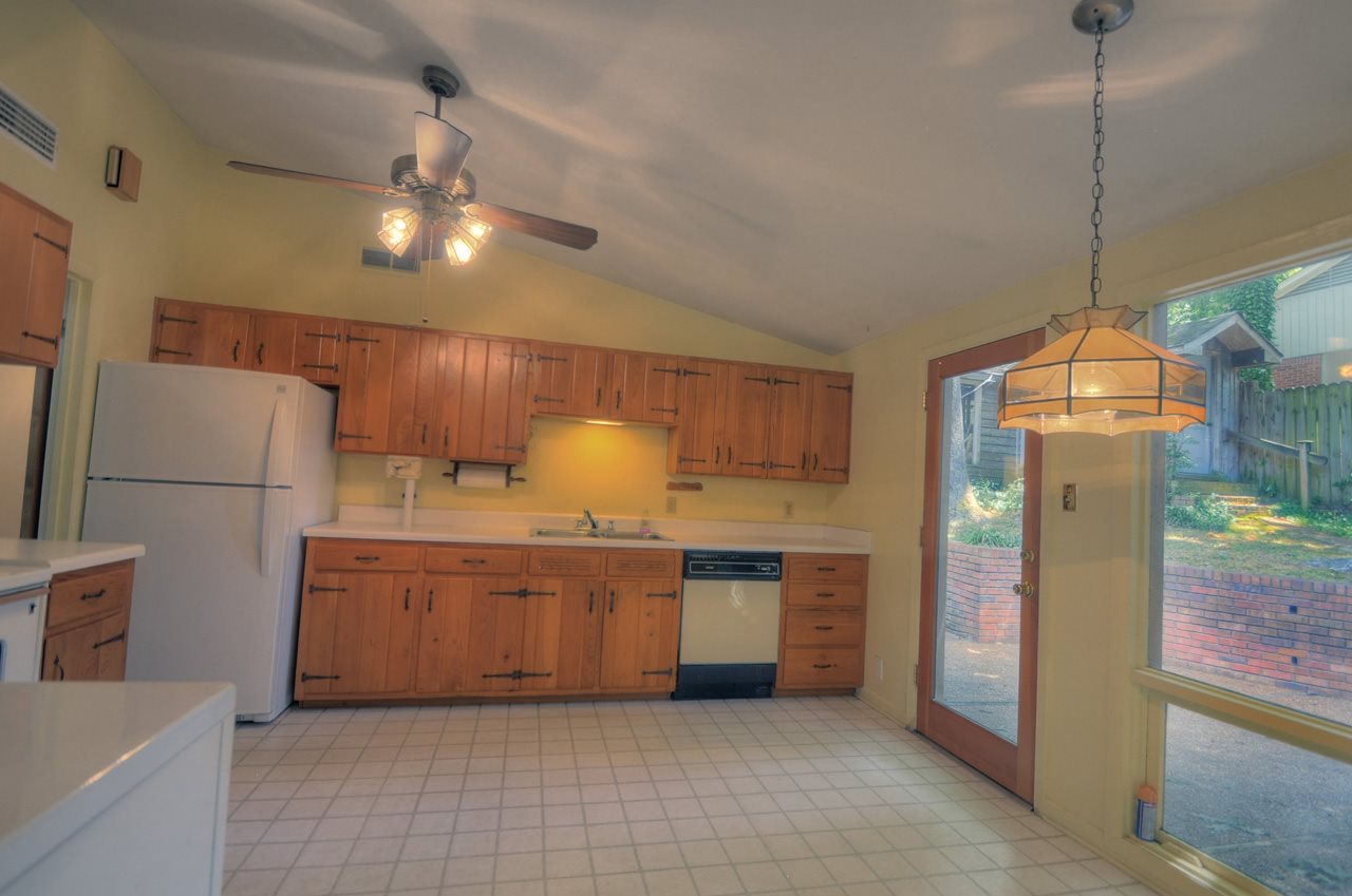 5323 Sea Isle Road Memphis, TN 38119 - Photo 9 of 24