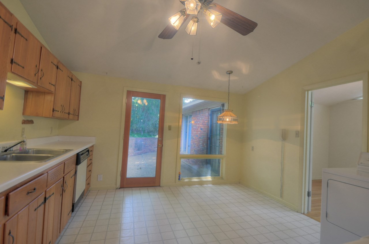 5323 Sea Isle Road Memphis, TN 38119 - Photo 10 of 24