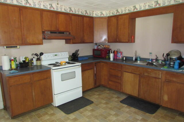 20 Enfield Road Lincoln, ME 04457 - Photo 3 of 19 IMG_2696