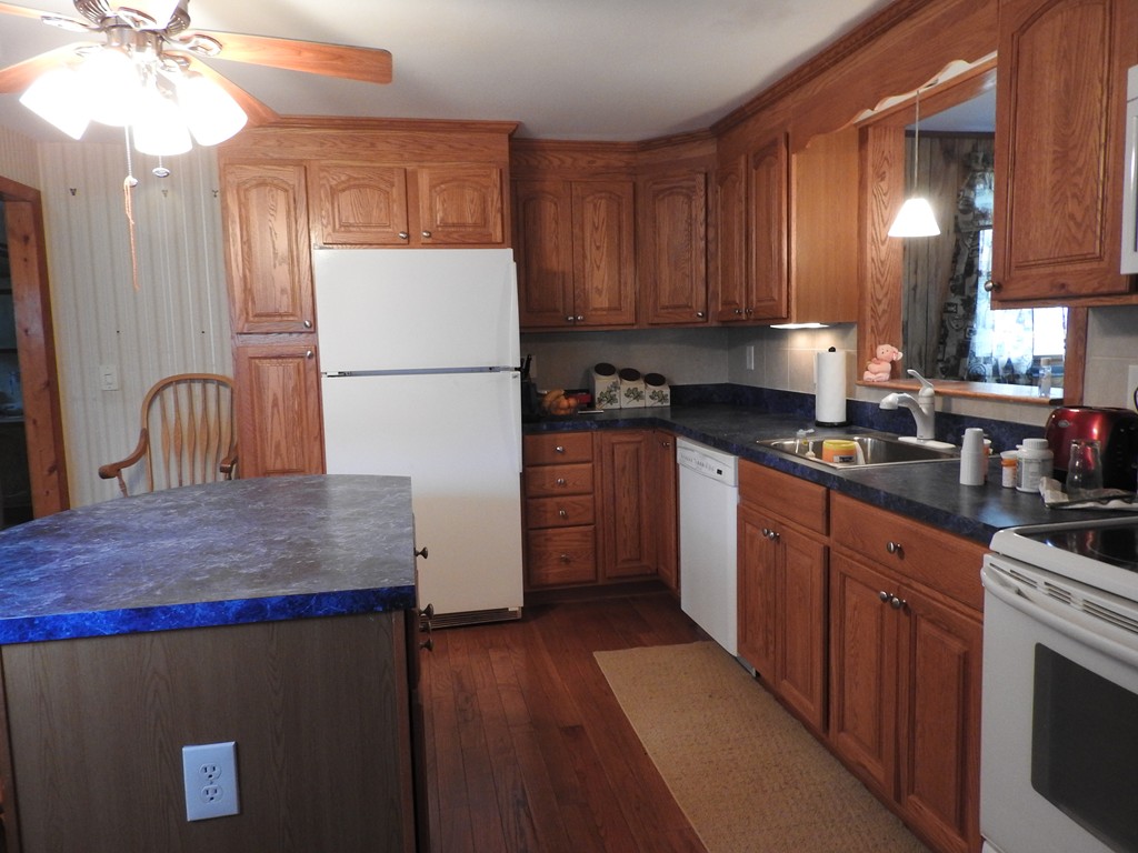 11 Armistice Road Tewksbury, MA 01876 - Photo 5 of 18 Gallery Image 5