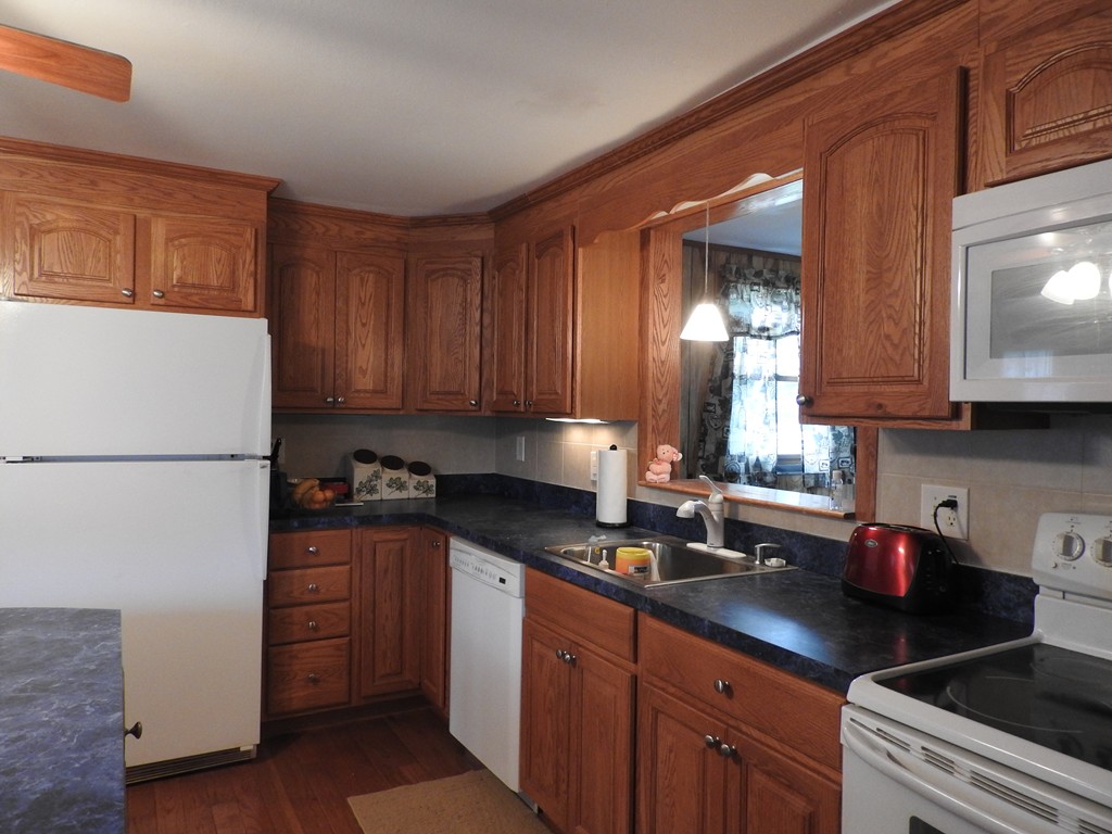 11 Armistice Road Tewksbury, MA 01876 - Photo 6 of 18 Gallery Image 6