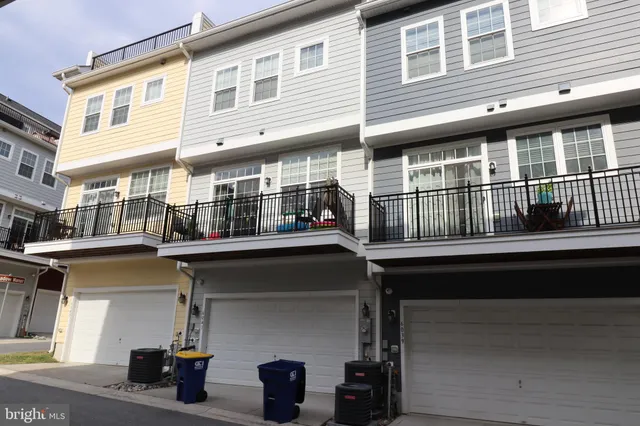 $3,400 | 6041 Maple Hill Road, Ellicott City, MD 21043