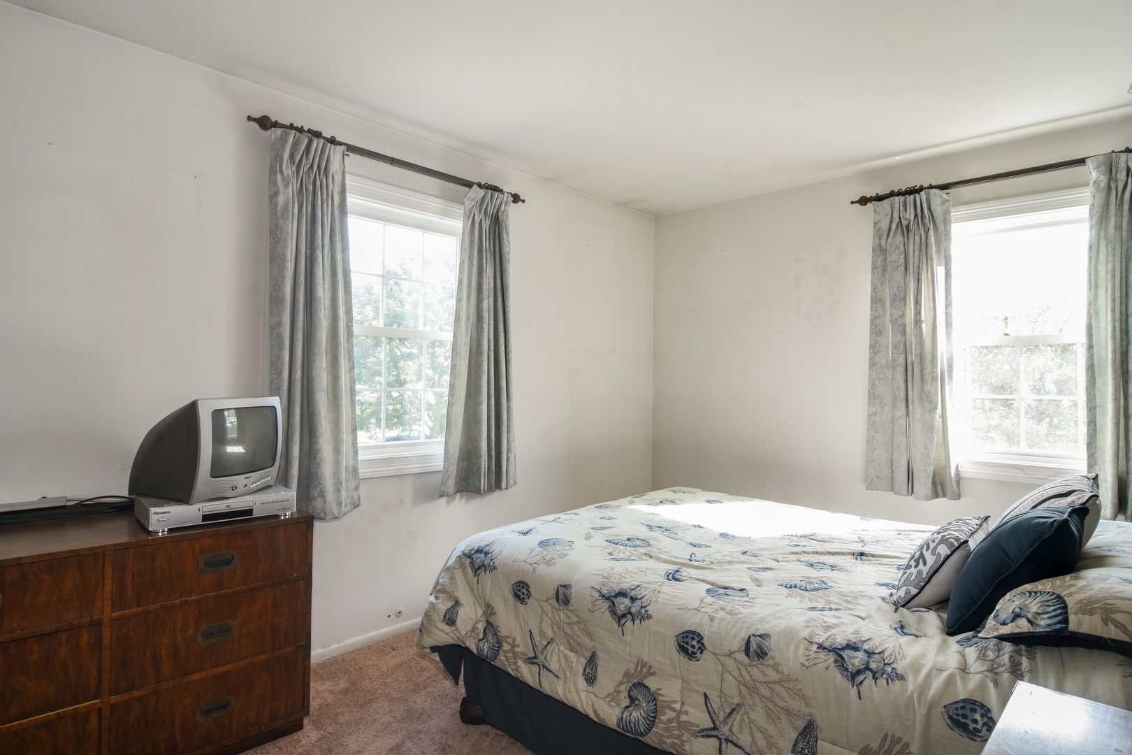 1320 Exeter Court, Unit 1320 Wheeling, IL 60090 - Photo 7 of 10