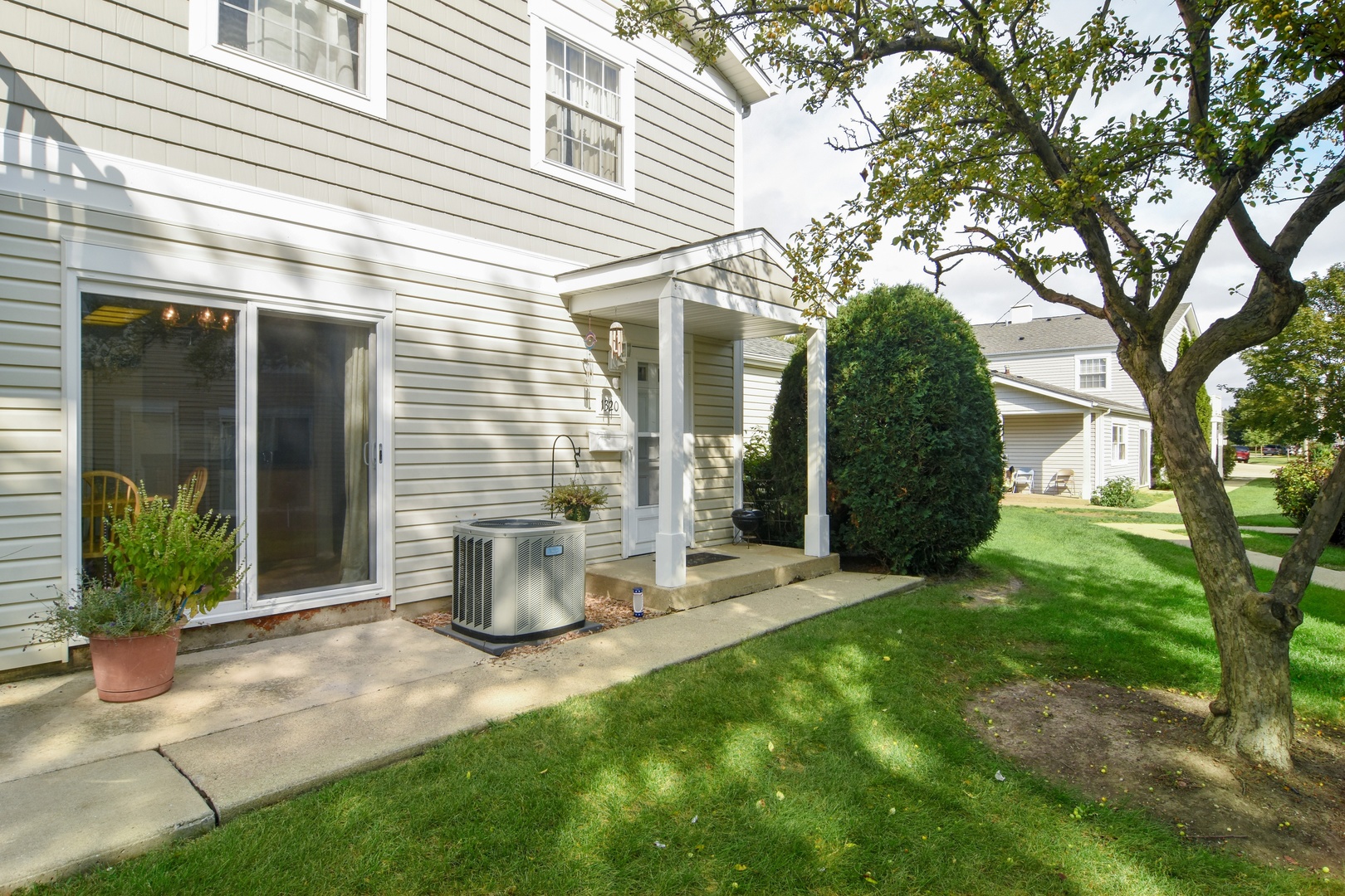 1320 Exeter Court, Unit 1320 Wheeling, IL 60090 - Photo 10 of 10