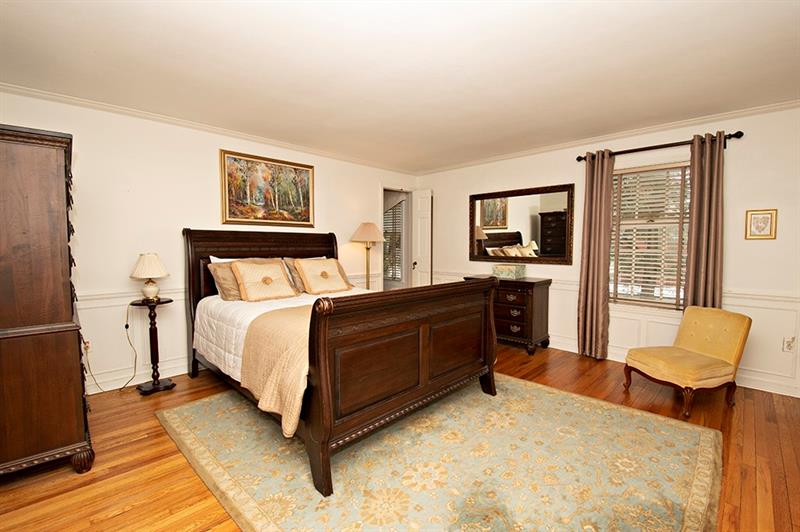 1581 Williamsburg Road Pittsburgh, PA 15243 - Photo 11 of 22 Gallery Image 11
