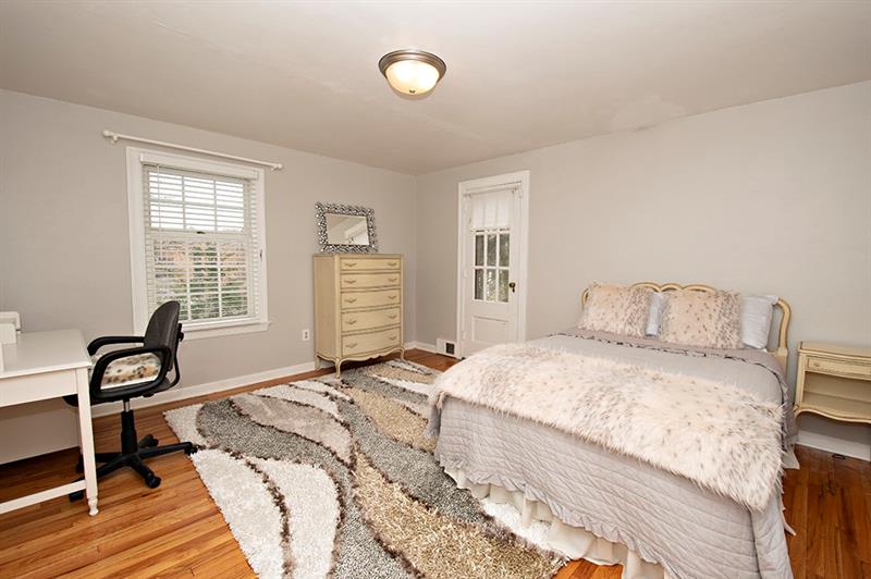 1581 Williamsburg Road Pittsburgh, PA 15243 - Photo 12 of 22 Gallery Image 12