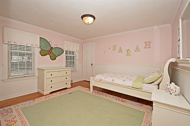 1581 Williamsburg Road Pittsburgh, PA 15243 - Photo 14 of 22 Gallery Image 14