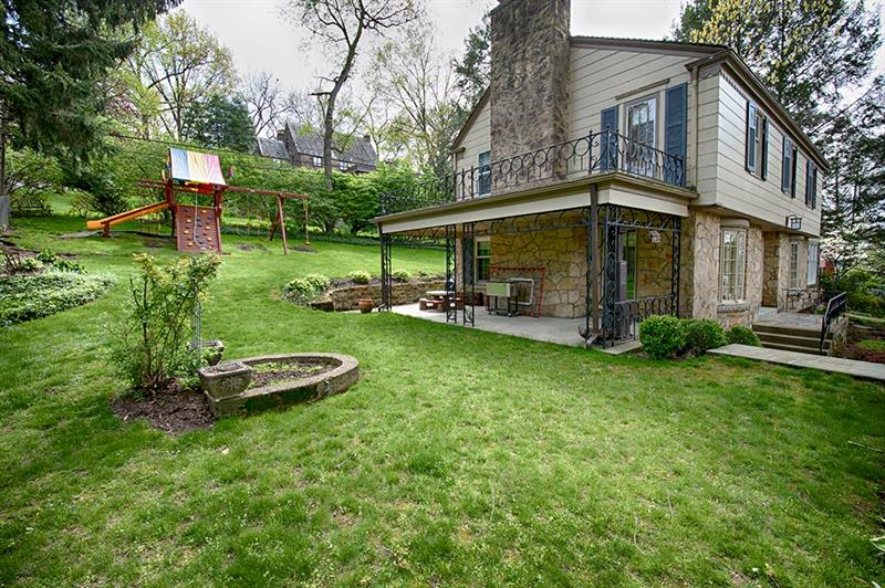 1581 Williamsburg Road Pittsburgh, PA 15243 - Photo 18 of 22 Gallery Image 18