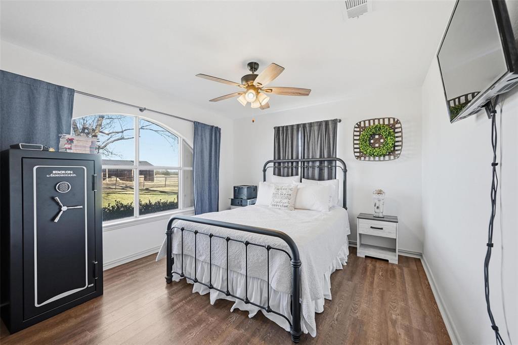 3781 Fm 151 Whitewright, TX 75491 - Photo 34 of 40