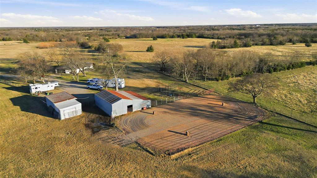 3781 Fm 151 Whitewright, TX 75491 - Photo 37 of 40