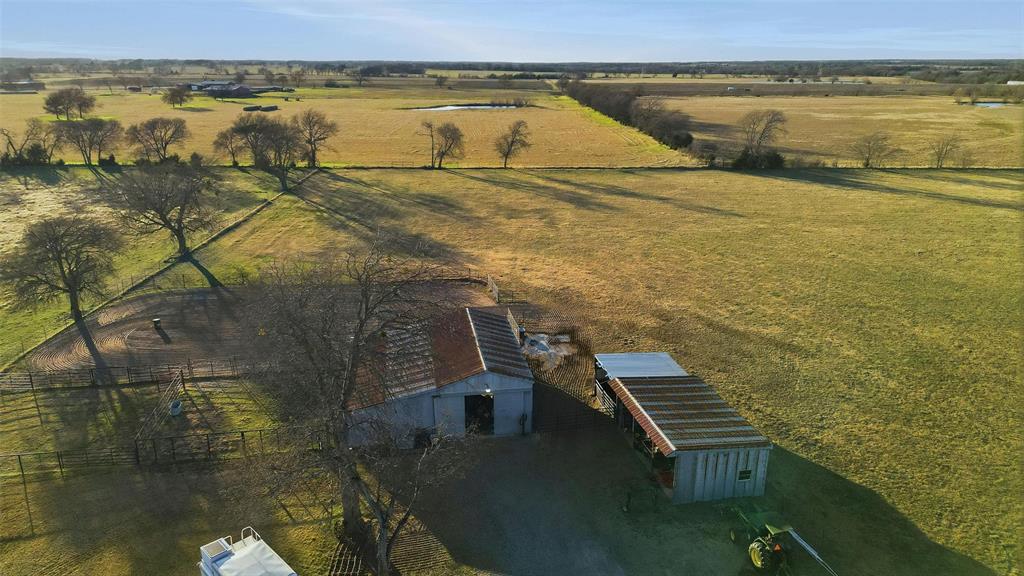 3781 Fm 151 Whitewright, TX 75491 - Photo 38 of 40