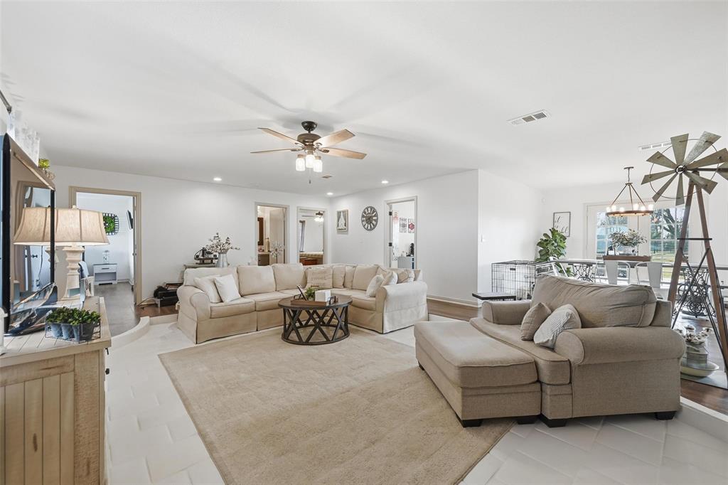 3781 Fm 151 Whitewright, TX 75491 - Photo 5 of 40