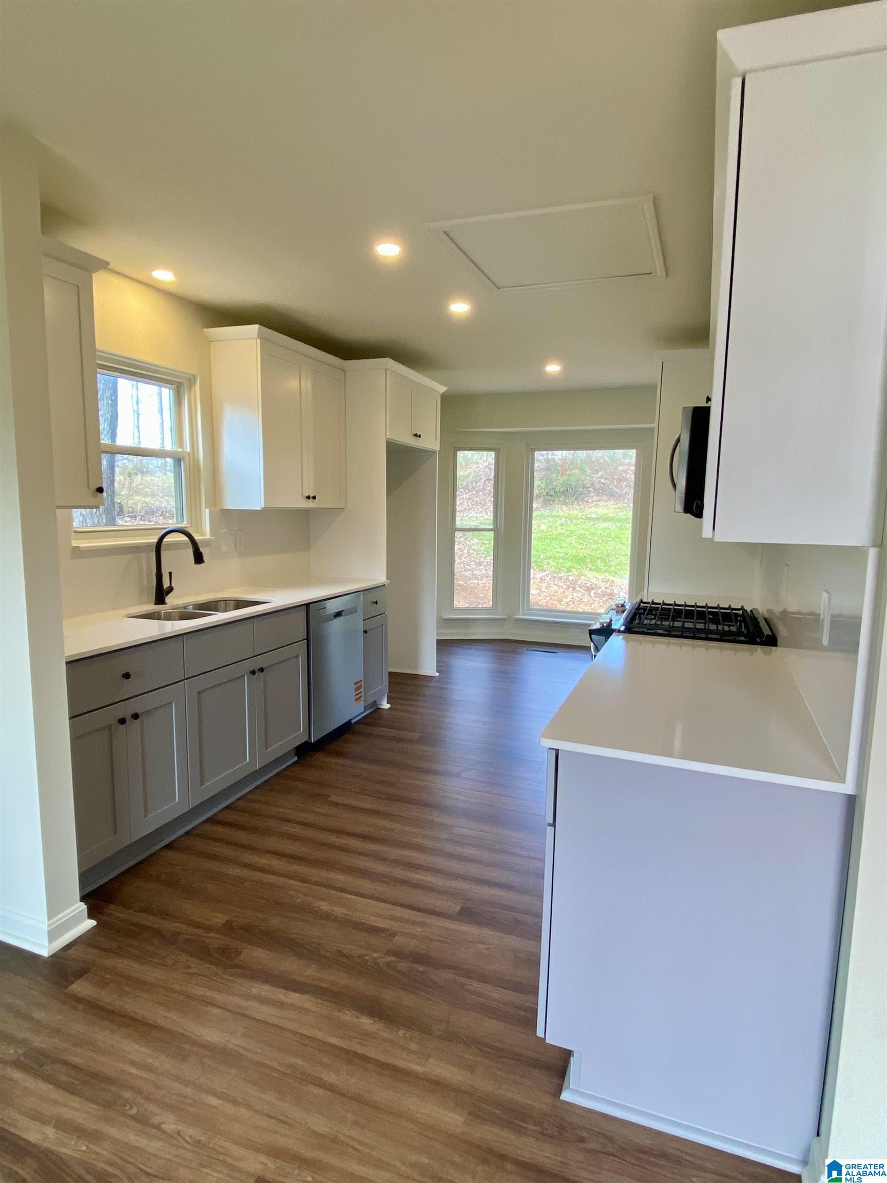 4143 Riverbrook Road Birmingham, AL 35210 - Photo 8 of 29