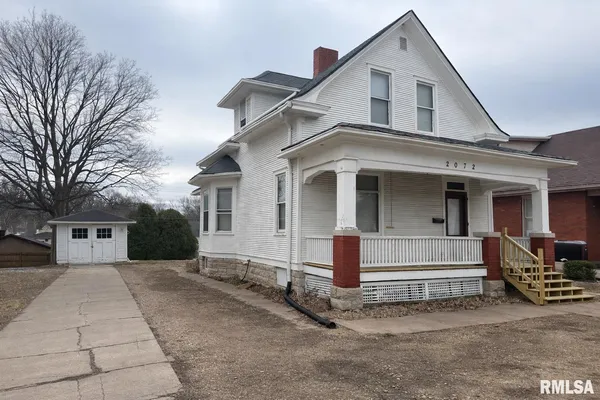 $149,900 | 2072 Broadway Street, Quincy, IL 62301