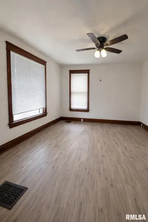 $149,900 | 2072 Broadway Street, Quincy, IL 62301