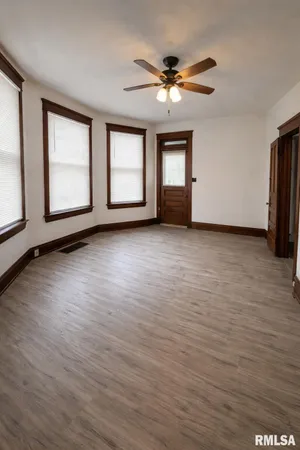 $149,900 | 2072 Broadway Street, Quincy, IL 62301