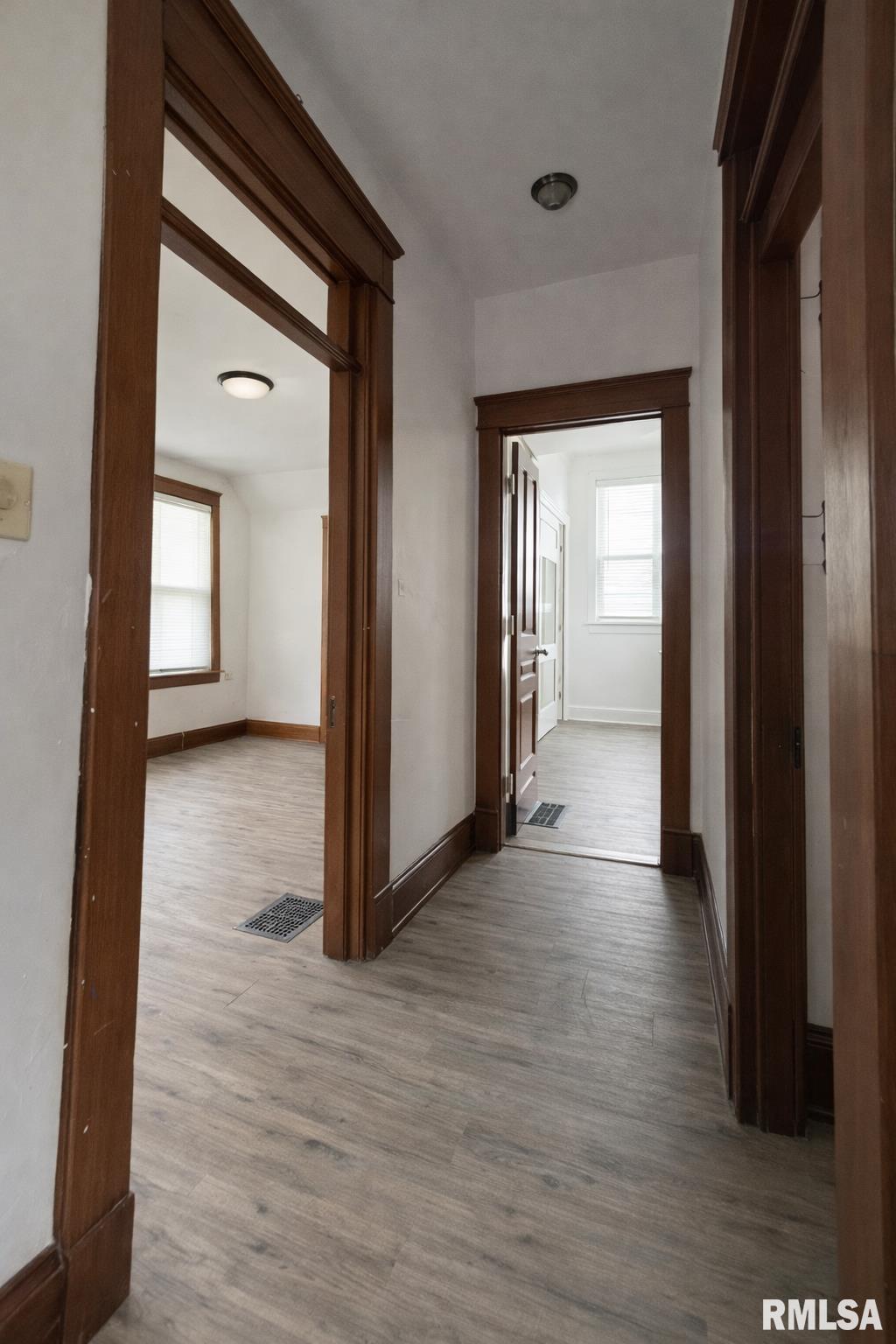 2072 Broadway Street Quincy, IL 62301 - Photo 8 of 13