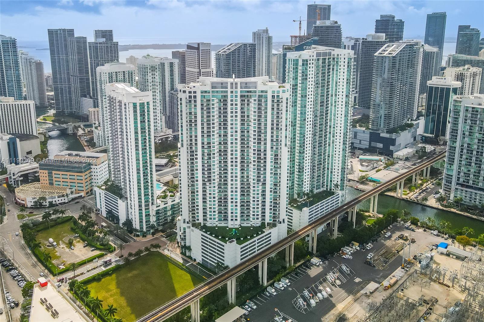 92 Southwest 3rd Street, Unit 5106 Miami, FL 33130 - Photo 3 of 36 a view of city with tall buildings