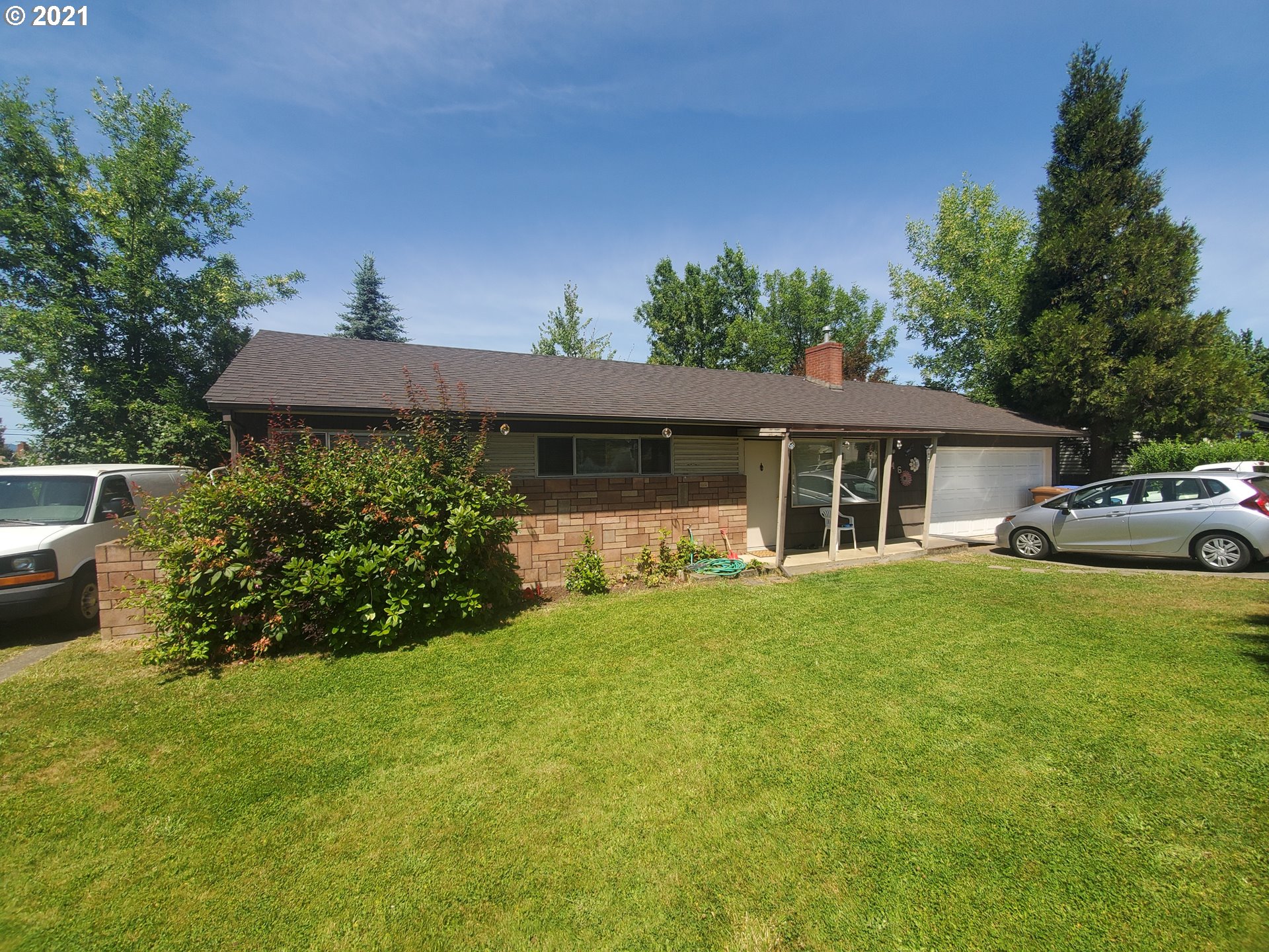 246 Oak Street Riddle, OR 97469 - Photo 2 of 27