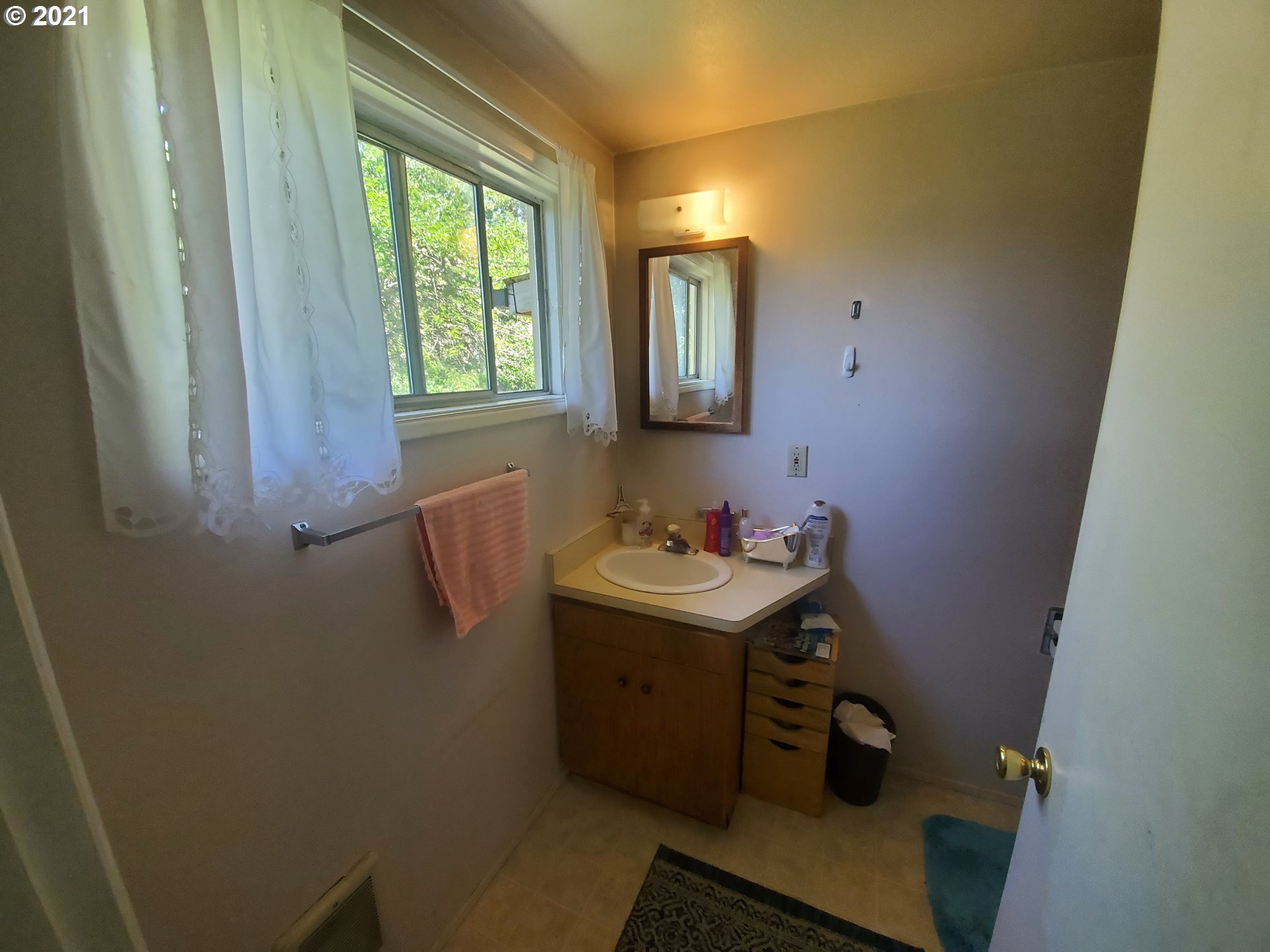 246 Oak Street Riddle, OR 97469 - Photo 25 of 27