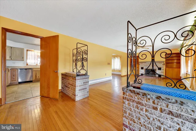 $250,000 | 100 High Street, Pine Grove, PA 17963