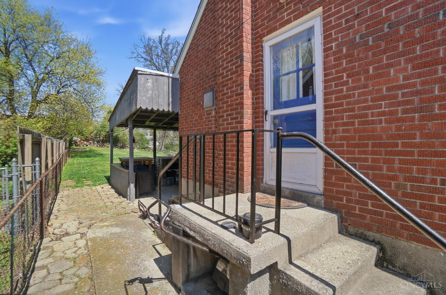5450 Lawrence Road Cincinnati, OH 45248 - Photo 42 of 51