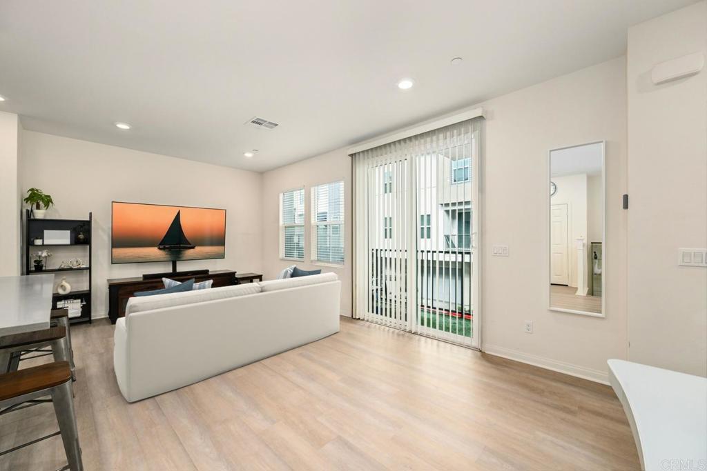 354 Fitzpatrick Road, Unit 104 San Marcos, CA 92069 - Photo 4 of 20