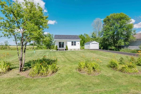 $234,000 | 489 Lakewood Drive, Unit 38, Swanton, VT 05488