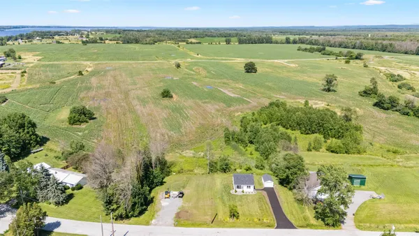 $234,000 | 489 Lakewood Drive, Unit 38, Swanton, VT 05488