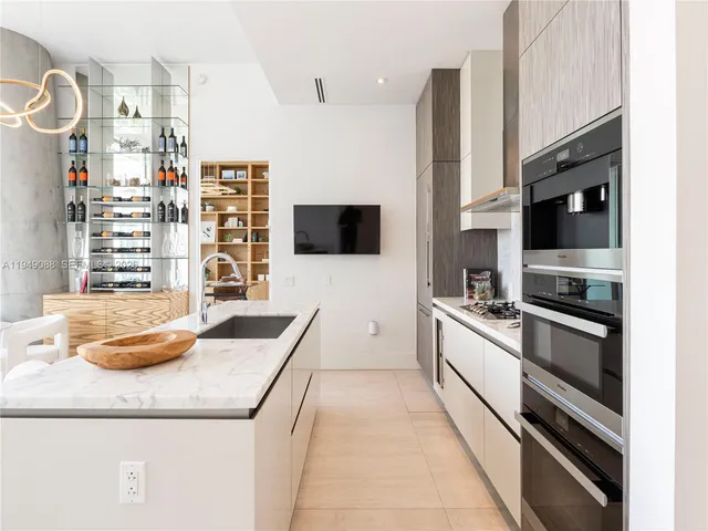 $12,800 | 2669 South Bayshore Drive, Unit 804N, Miami, FL 33133