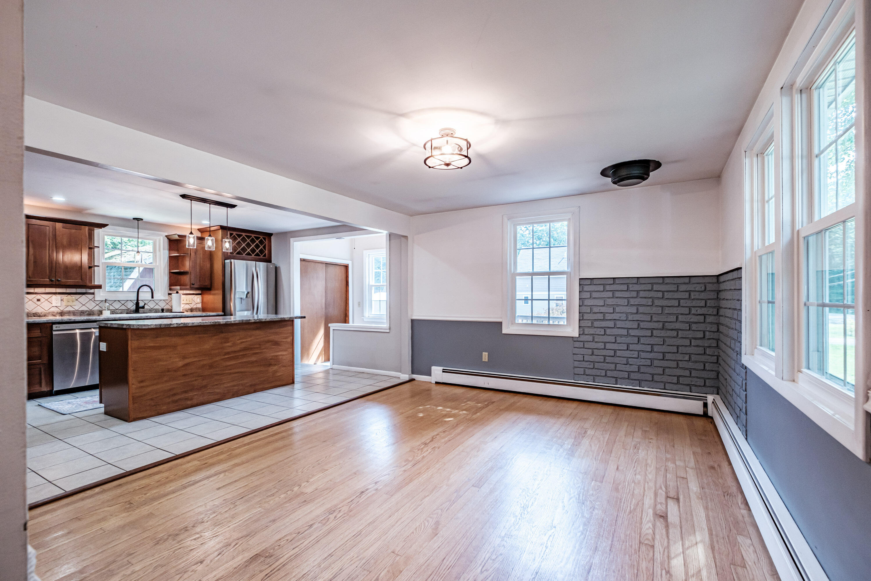 262 Holmes Road Scarborough, ME 04074 - Photo 5 of 61 20260701gp-62014