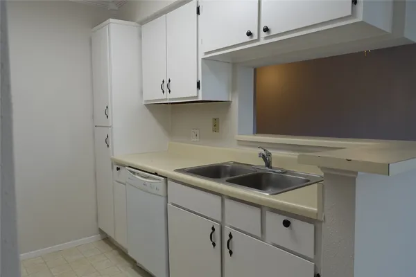 $1,150 | 18800 Egret Bay Boulevard, Unit 905, Webster, TX 77058