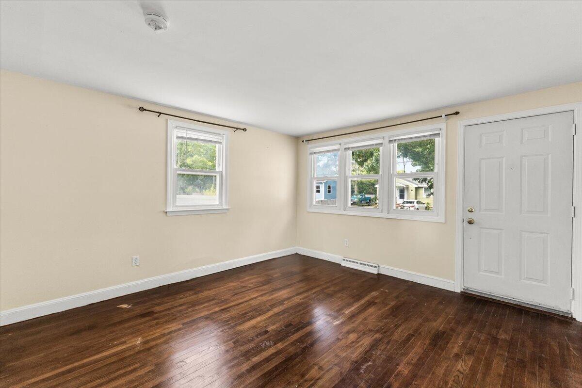 74 Fearing Street Buzzards Bay, MA 02532 - Photo 11 of 32 11-0030_Fearing St