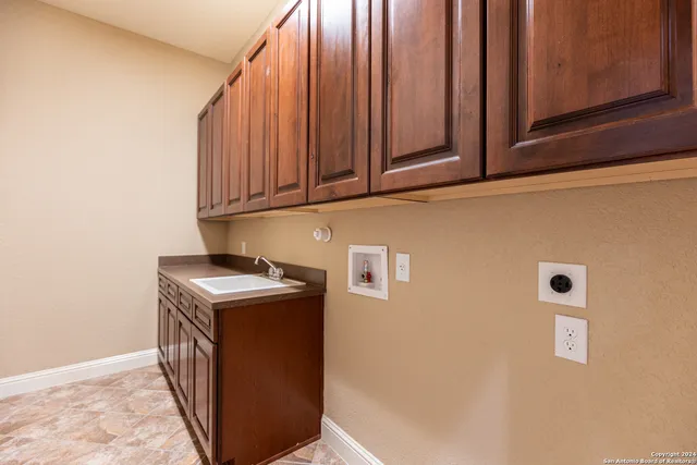 $3,000 | 28214 Willis Ranch, San Antonio, TX 78260