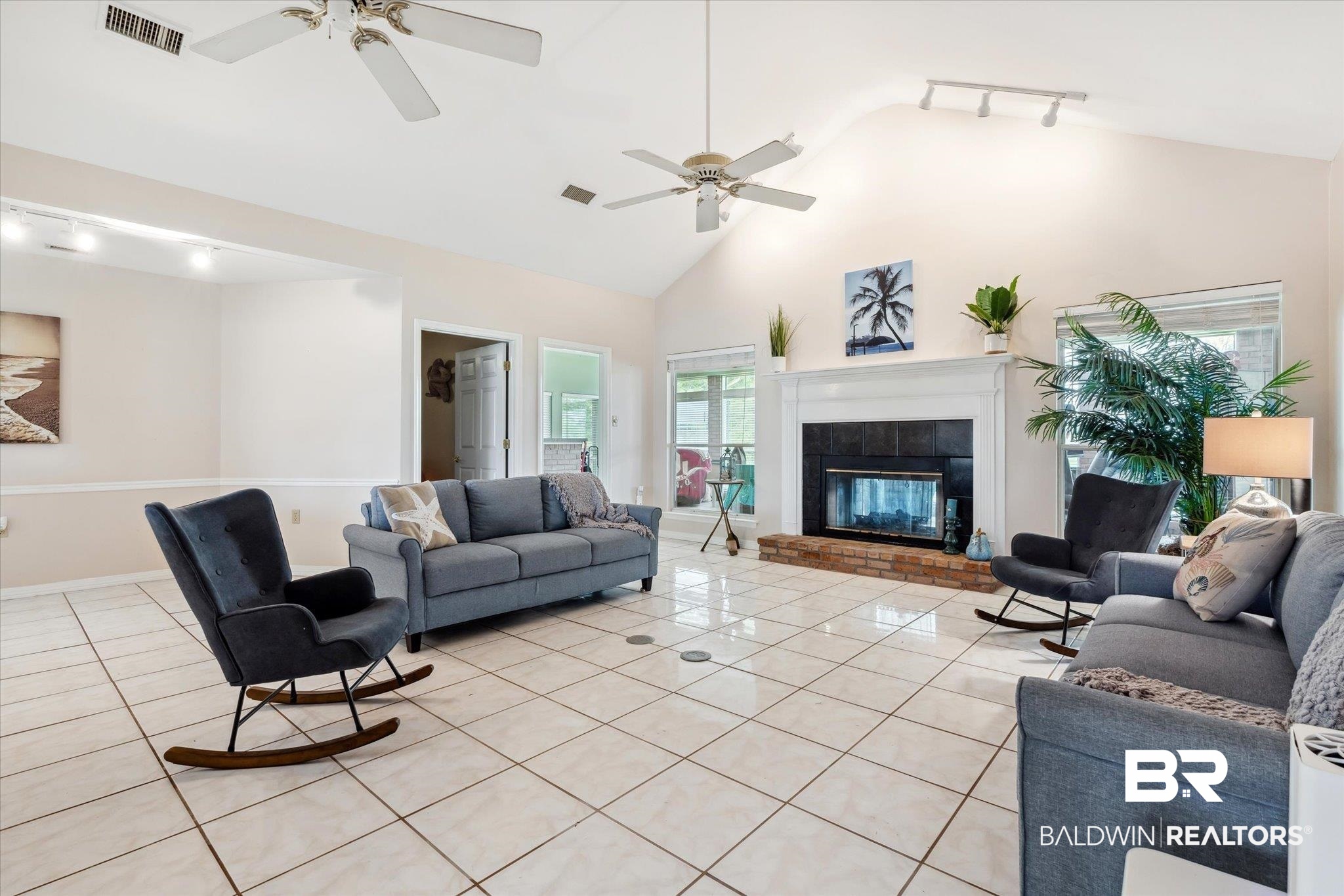 9469 Lakeview Drive Foley, AL 36535 - Photo 2 of 31 Gallery Image 2