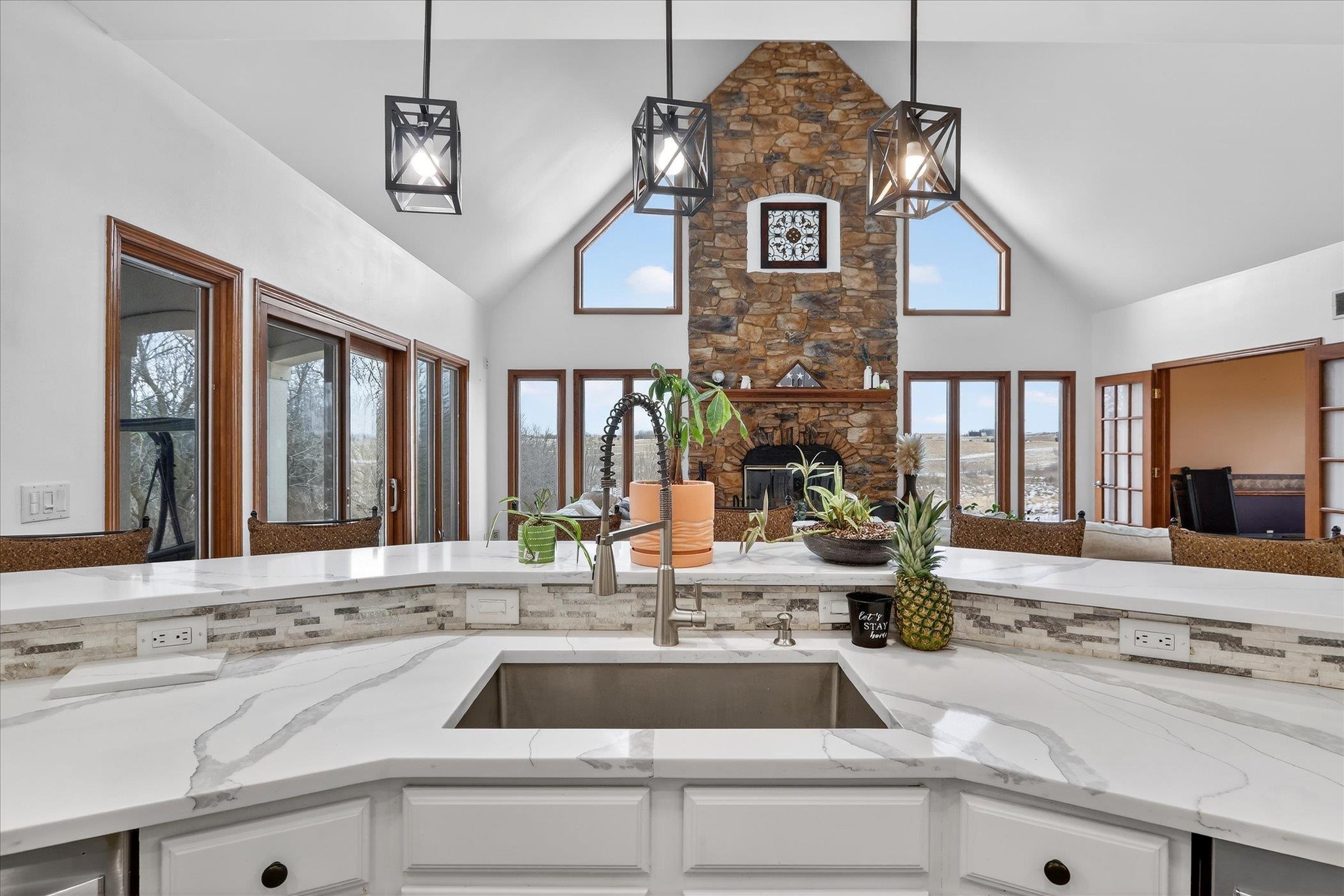 638 West Cedarville Road Freeport, IL 61032 - Photo 15 of 51