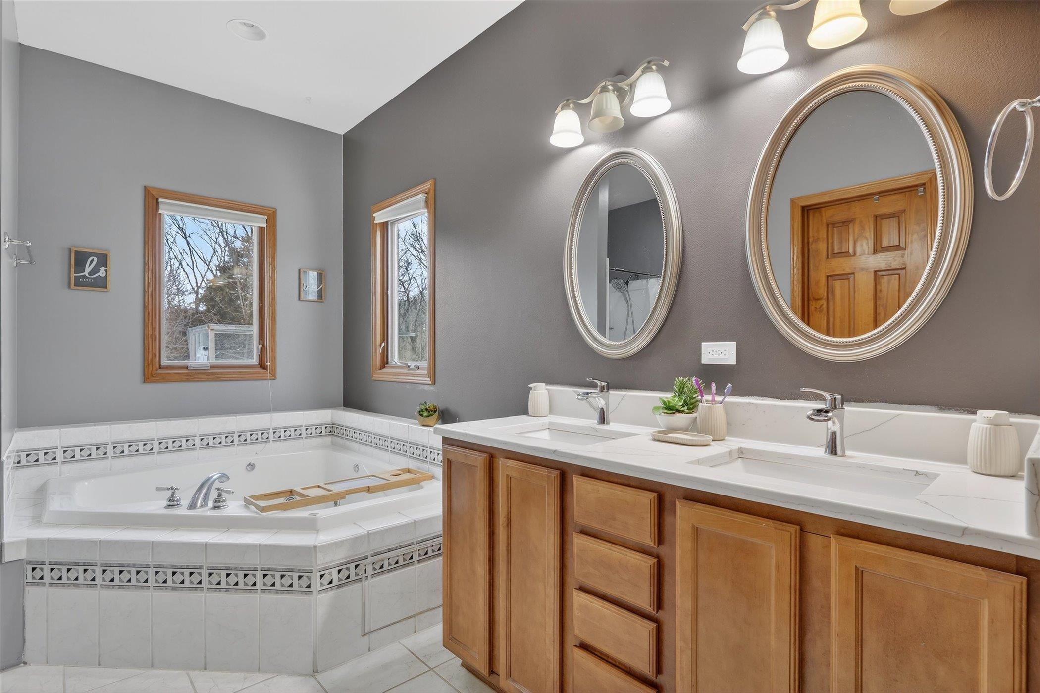 638 West Cedarville Road Freeport, IL 61032 - Photo 26 of 51