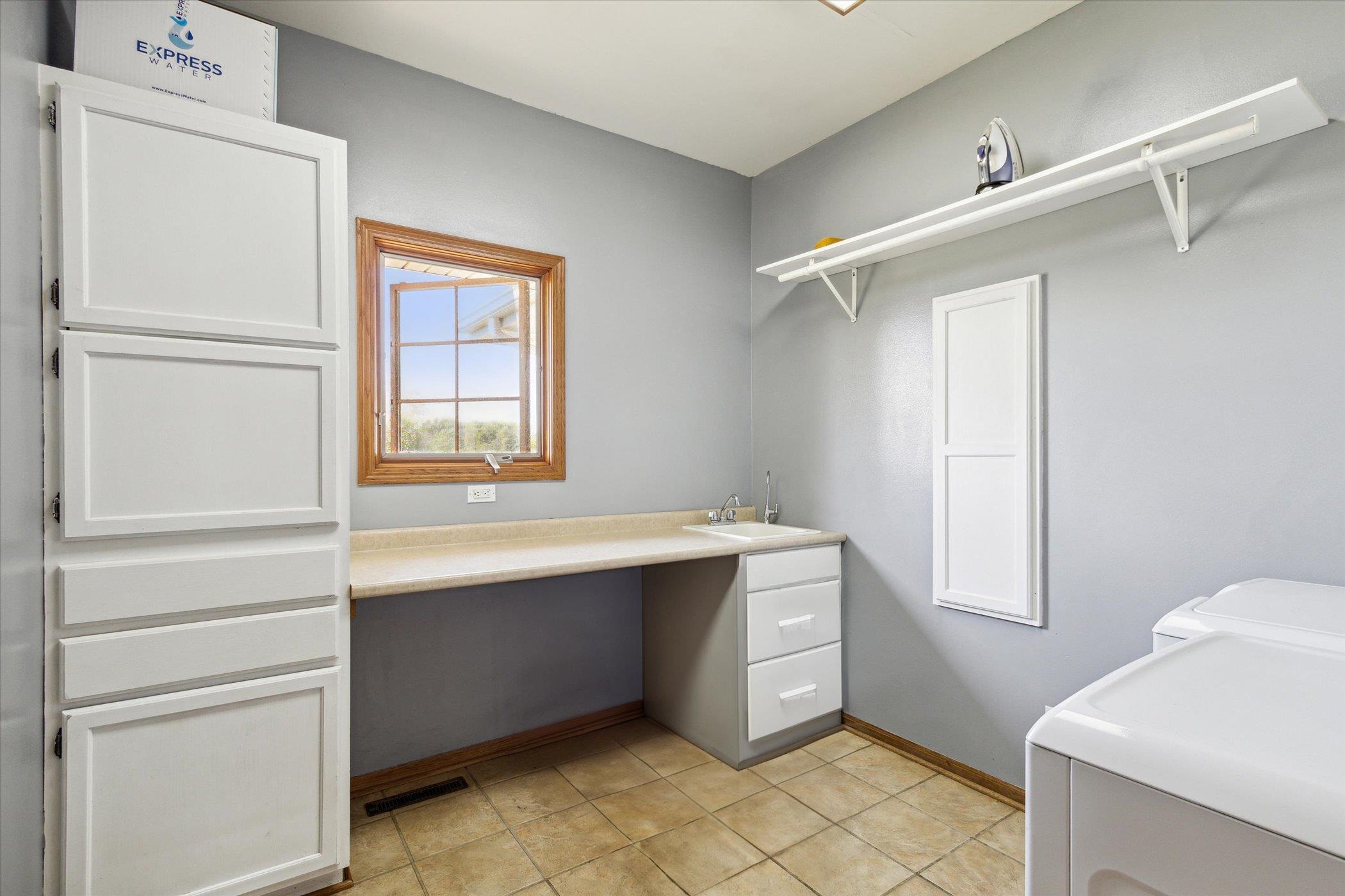 638 West Cedarville Road Freeport, IL 61032 - Photo 29 of 51