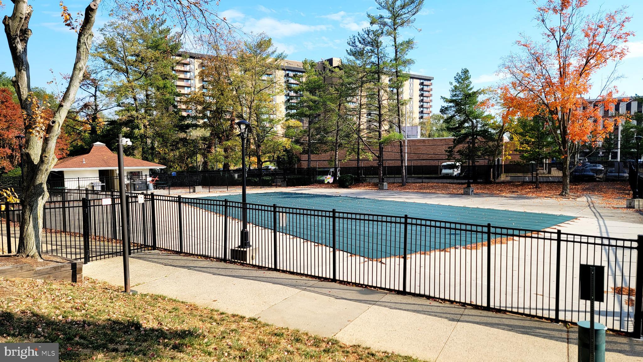 301 North Beauregard Street, Unit 903 Alexandria, VA 22312 - Photo 16 of 19 a view of outdoor space and seating area
