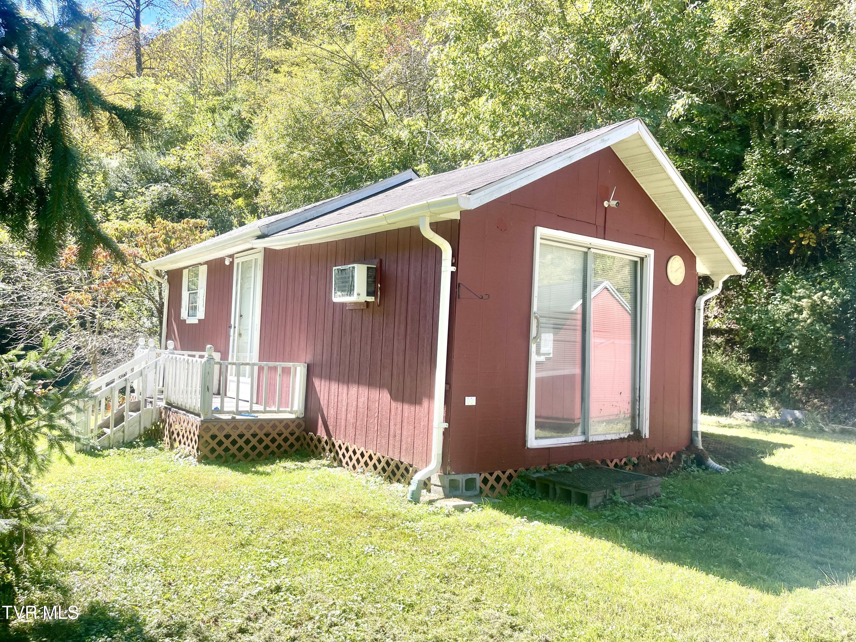2989 Greenbrier Road Haysi, VA 24256 - Photo 30 of 37 IMG_0327