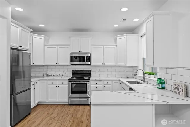 $469,900 | 4333 Northwest Commons Drive, Pasco, WA 99301