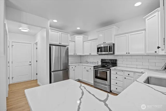 $469,900 | 4333 Northwest Commons Drive, Pasco, WA 99301