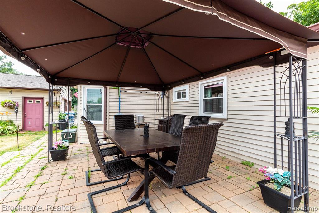 3263 Avon Manor Road Rochester Hills, MI 48307 - Photo 30 of 33