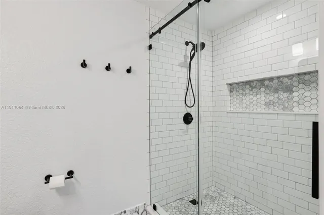 $784,900 | 6721 Southwest 135th Avenue, Miami, FL 33183