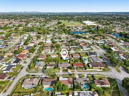 $789,900 | 6721 Southwest 135th Avenue, Miami, FL 33183
