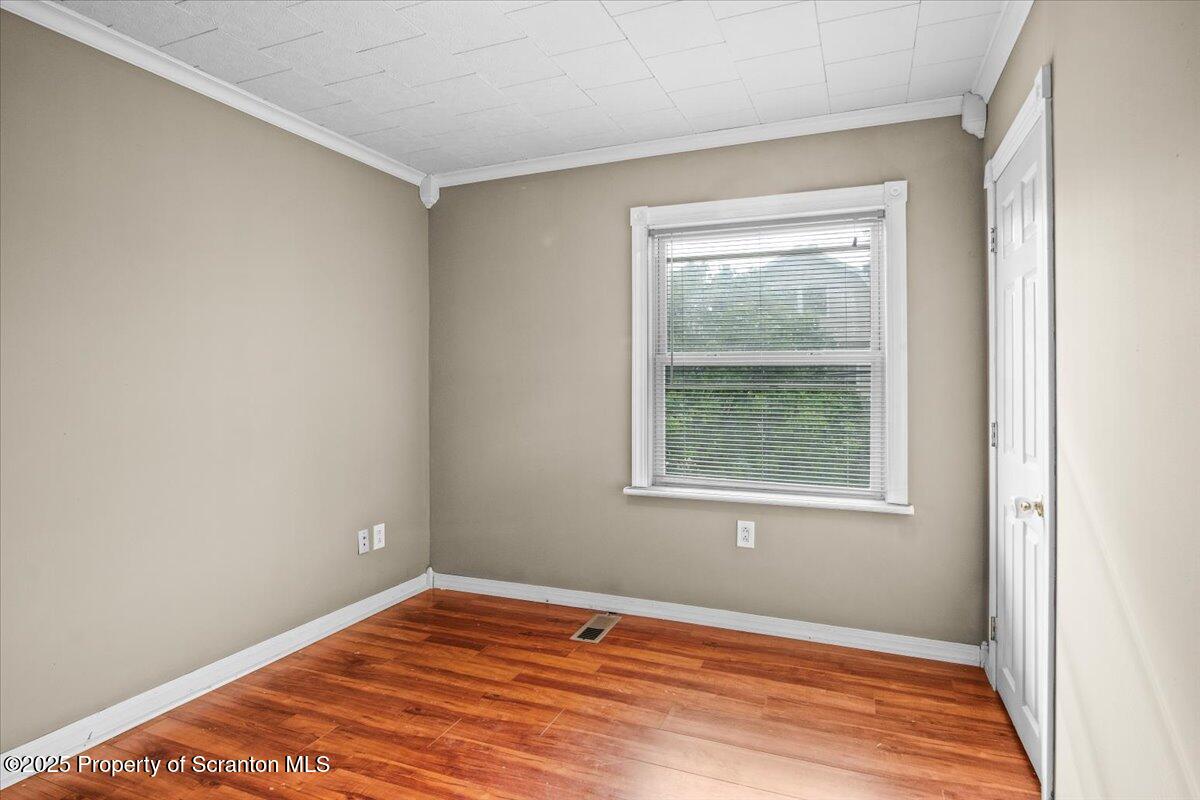 1076 Cottage Avenue Scranton, PA 18508 - Photo 17 of 30 23-DSC03404