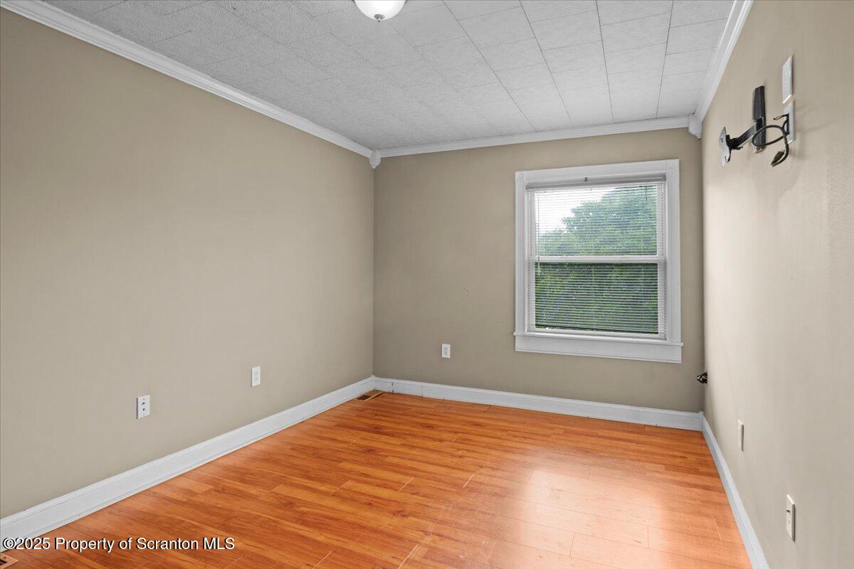 1076 Cottage Avenue Scranton, PA 18508 - Photo 18 of 30 21-DSC03394