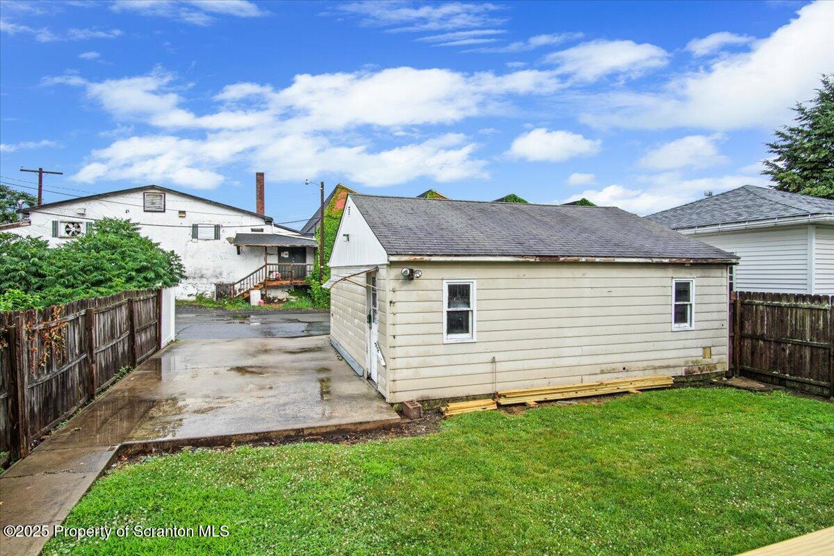 1076 Cottage Avenue Scranton, PA 18508 - Photo 25 of 30 32-DSC03454